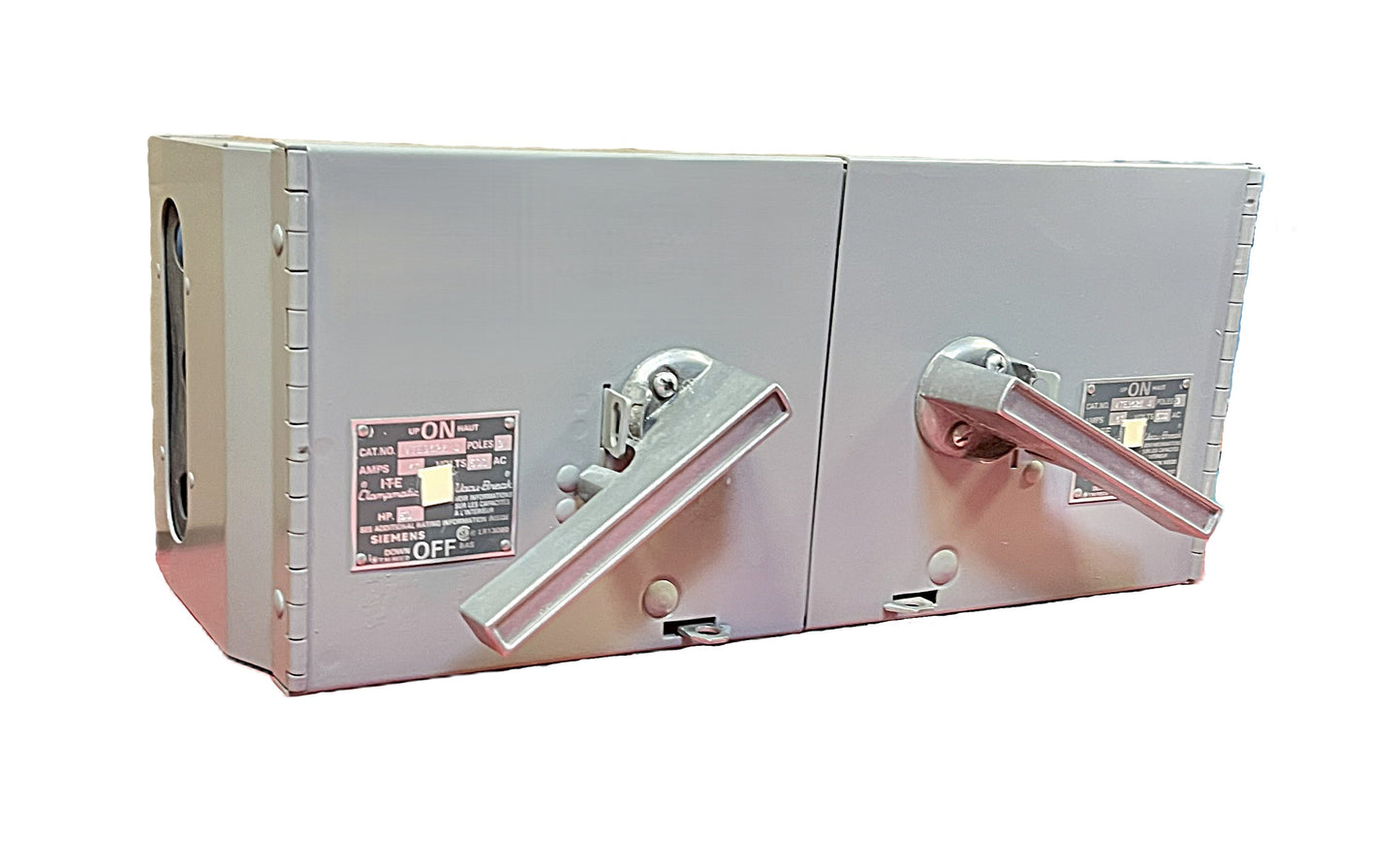 Siemens / ITE V7E3622 Double Heavy Duty Safety Switchgear Assembly 3-Pole, 60A + 60A, 600V AC, Fusible Clampmatic, NEMA 1