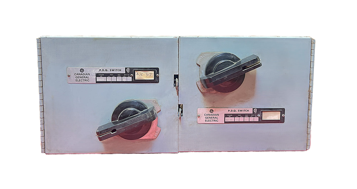 Canadian General Electric (CGE) PDQ333360 Dual P.D.Q. Safety Switch Assembly 2 × 3-Pole, 30A Each, 600V AC, Non-Fusible, Rotary Handle, NEMA 1