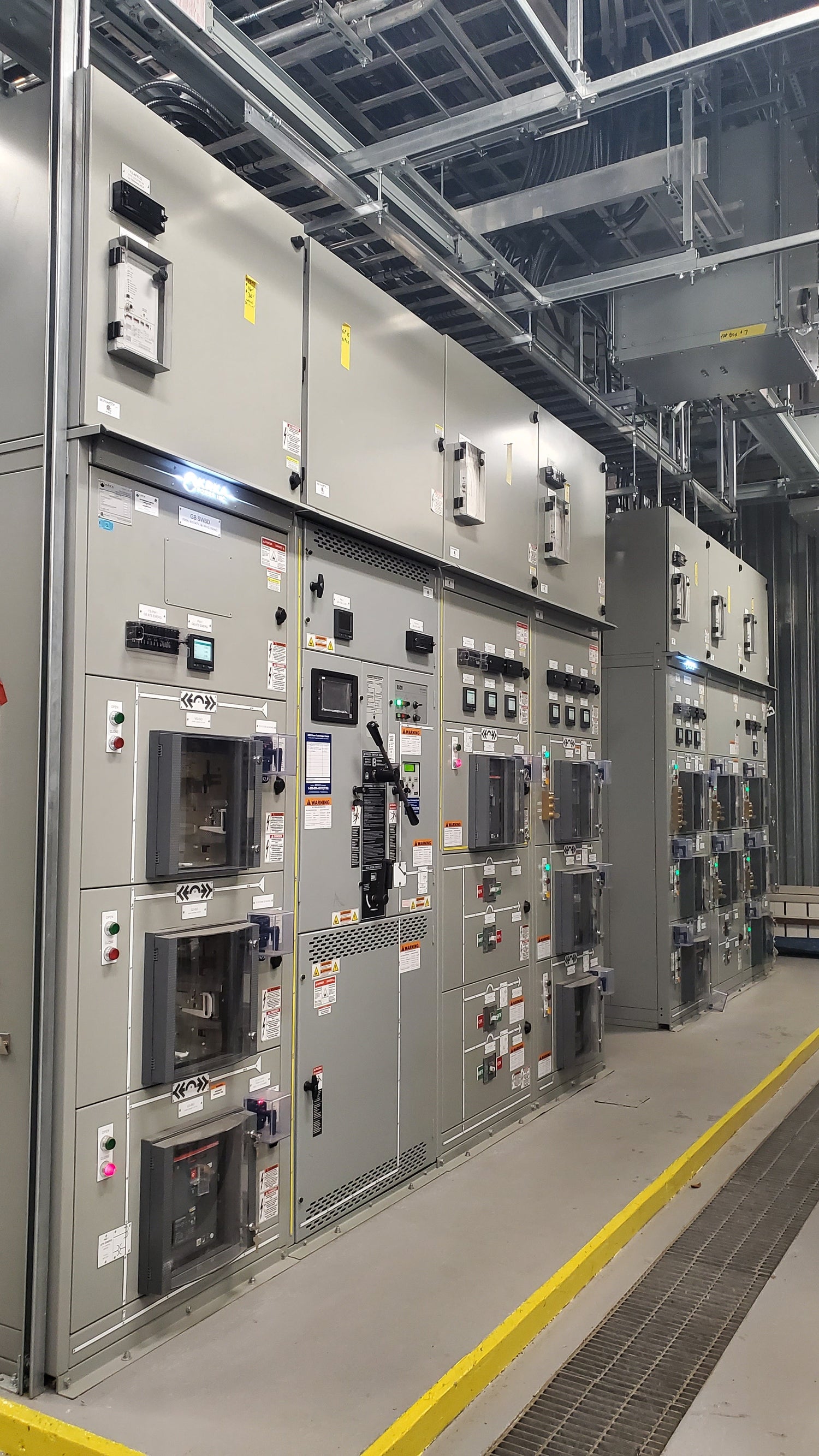 Switchgear & Panelboards